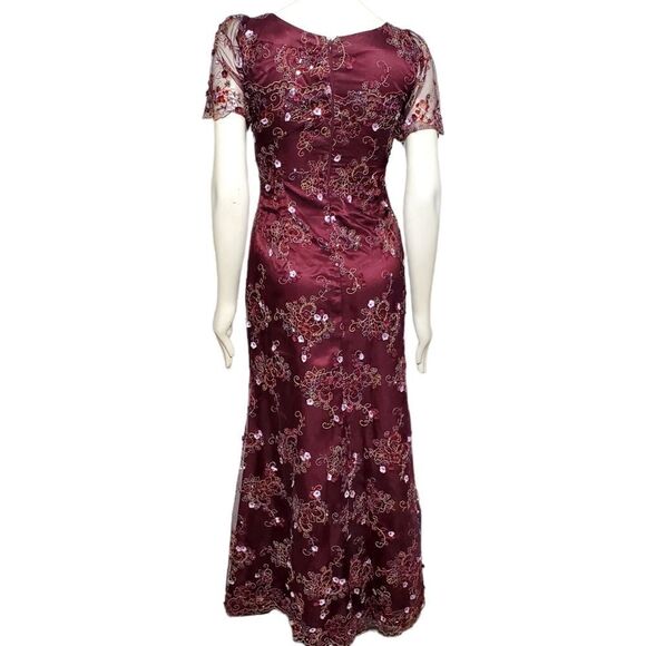 Romantic Womens Burgundy Red Tulle Dress with Floral Embellishments Size Small - Picture 5 of 16